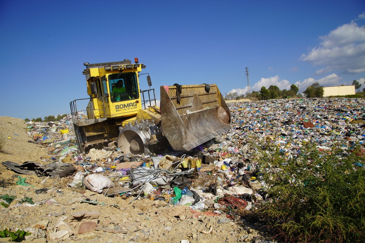 consorcibages's tweet photo. Les dades de tractament de residus 2025 al Parc ambiental de Bufalvent confirmen la reducció de la fracció resta i l’augment de la selectiva
⬇️
https://t.co/GM5E2npN1p
#separar #reciclar #Bages #Moianès https://t.co/QvbiDCmrpx