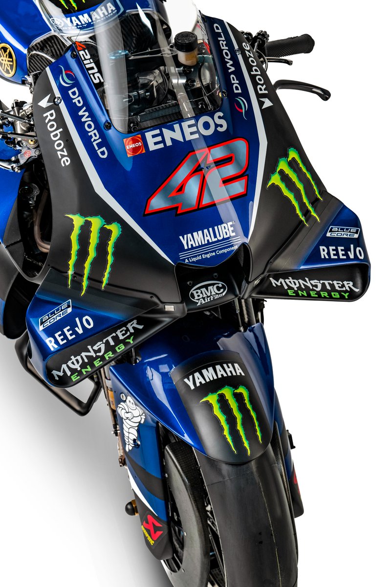 The V4-powered era starts now for <a href="/YamahaMotoGP/">Monster Energy Yamaha MotoGP</a> ⚡🙌

#MotoGP