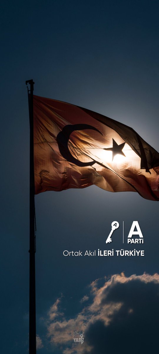 salih_mithat's tweet photo. “Bayrakları bayrak yapan üstündeki kandır. Toprak eğer uğrunda ölen varsa Vatandır.”

#BayrakNamustur 
#sarıtorba 
#TürkBayrağı
#anahtar 
@birgencinumidi 
@42anahtargenc 
@Av_AhmetYavuz https://t.co/PYR4rVlE11