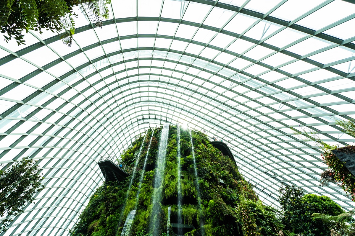 Sustainability is built into decisions made early in the design &amp; specification process &amp; #stainlesssteel should always be top of that consideration list. Why? It’s fully recyclable, long-lasting &amp; supports cleaner, more efficient systems #HowGreenisyourBuilding?