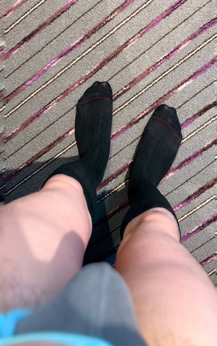 Masterjforsubs's tweet photo. You know exactly what you want to do.
You’re just waiting for the courage to do it.

#SoleDomination #FinDom #Tribute
#LeatherShoes #FeetWorship
#SockDomination #Submission #Obedience
#Kneel #FootControl #Dominant #Hierarchy
#NoTimeWasters https://t.co/PGZB85cWLq