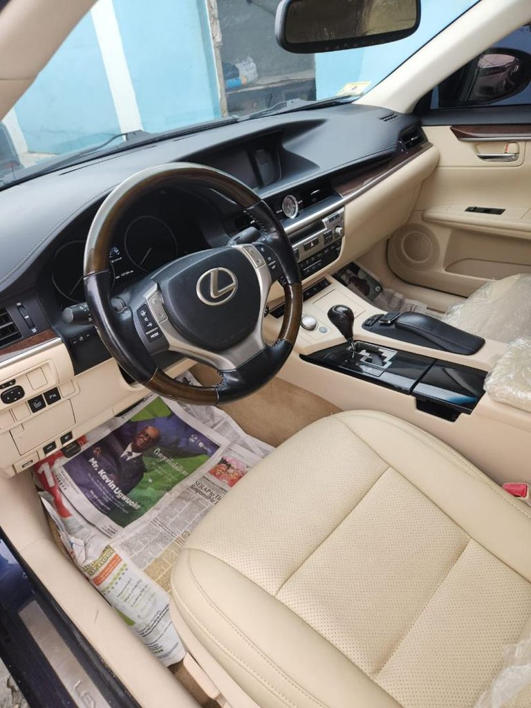 sdowell25's tweet photo. Fresh ride, smooth engine, great deal. Ready for a new owner 
🚗”Foreign used 2015 ES350 Full option Accident free,Price 23M 
Dm or Call 08160225345 for more details. https://t.co/cfNtPD8cHd