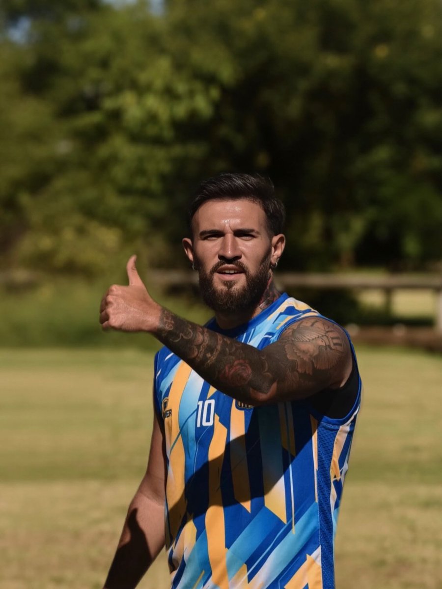 chichelopezleon's tweet photo. Vamos 💛💙 https://t.co/ivJuHB2LBH