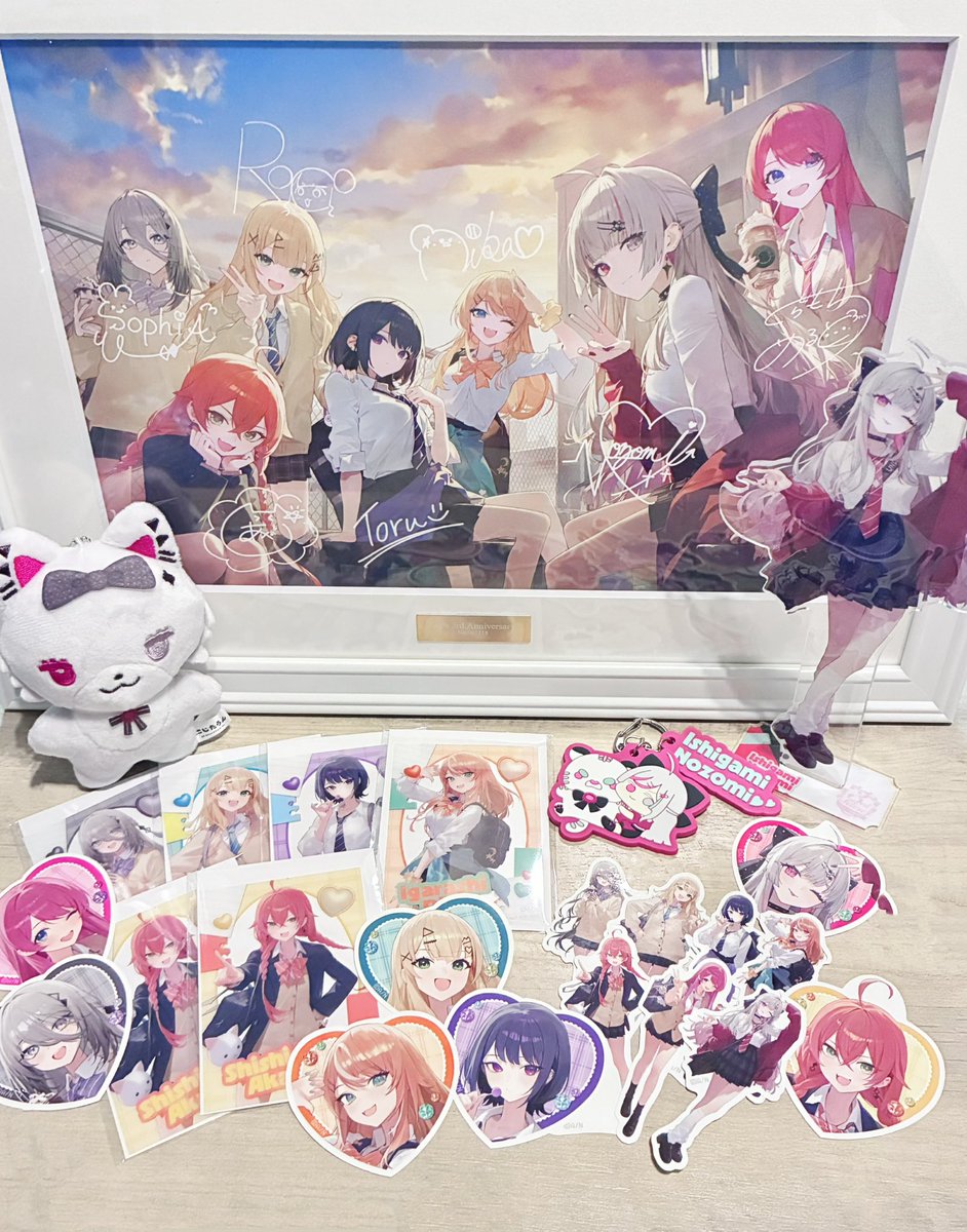 グッズ届いたよ〜❕ どれも可愛くって天才すぎる🥹💖 キャラファイン