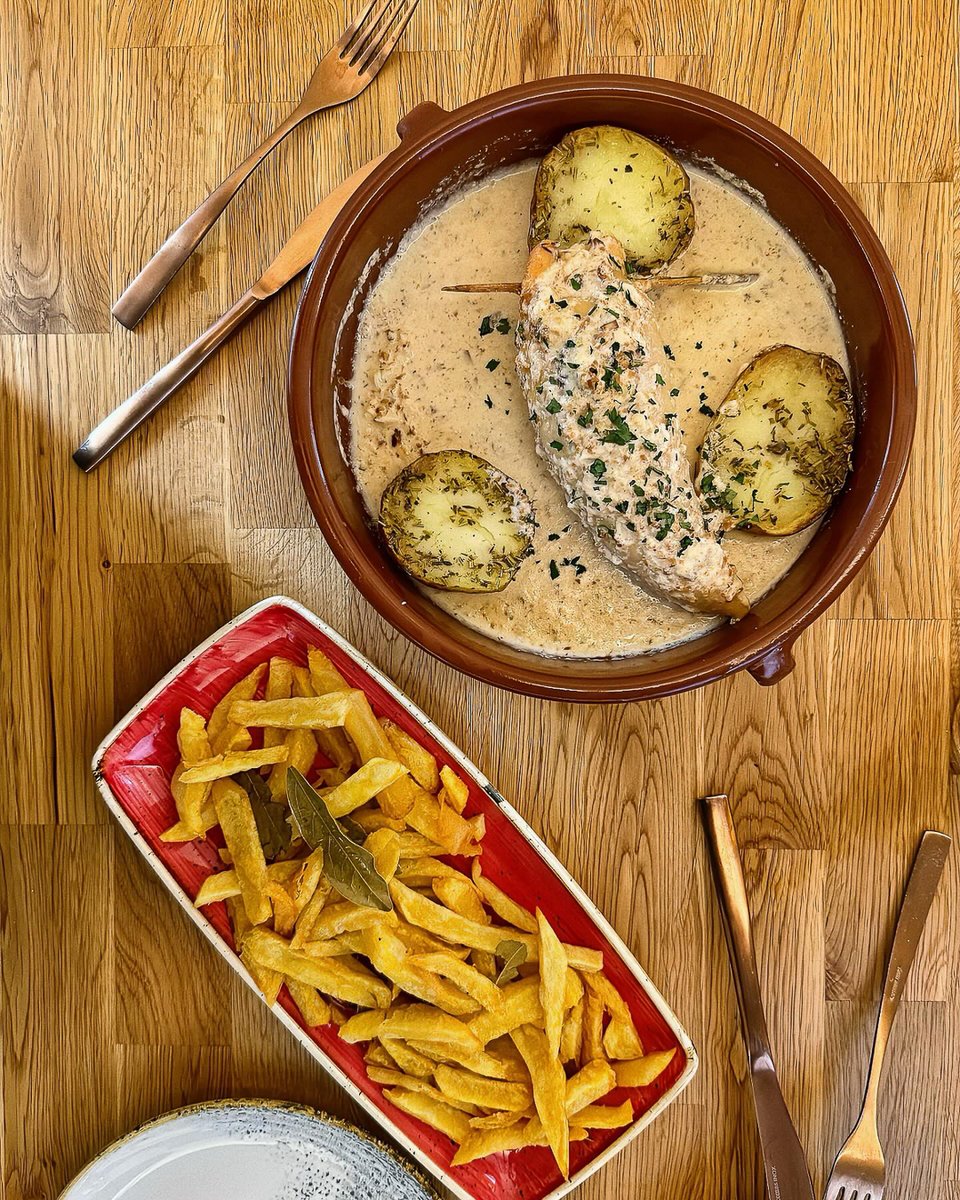 Cafè des Pla 🥑 🥞 🍴 🍴 

🏠 Plaça Es Pla de Sant Climent, Menorca
☎️reservas 971377979
Cafè des Pla 

Más info: menorcatour.com/guia-comercial…

 #menorca #restaurantesmenorca #gastronomiamenorca #menorcatour