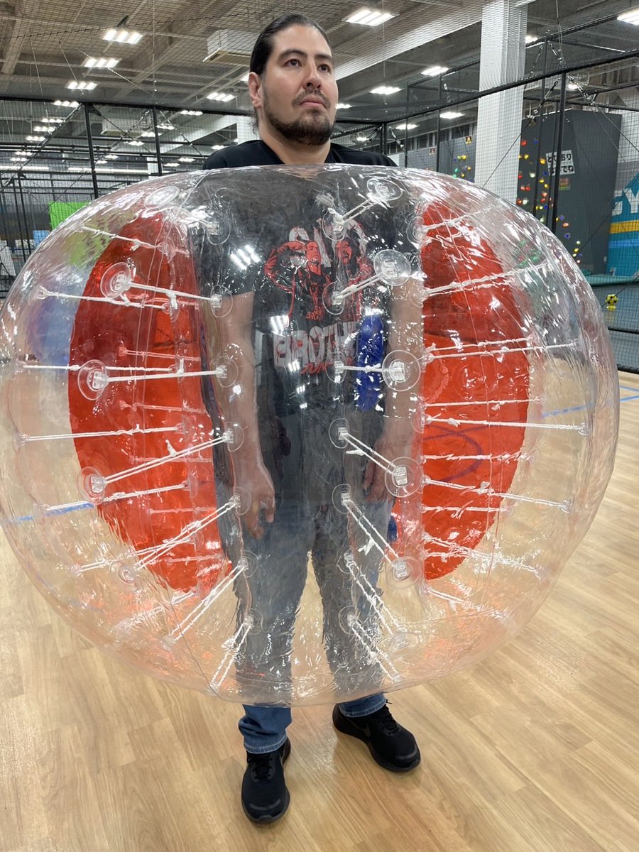 FujinohanaRei's tweet photo. バブルサッカー⚽️
#ajpw #TAXIめし https://t.co/qdOTwQvHsu