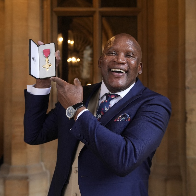 Congratulations to Devon Malcolm OBE on receiving his award last week!

#WeAreDerbyshire