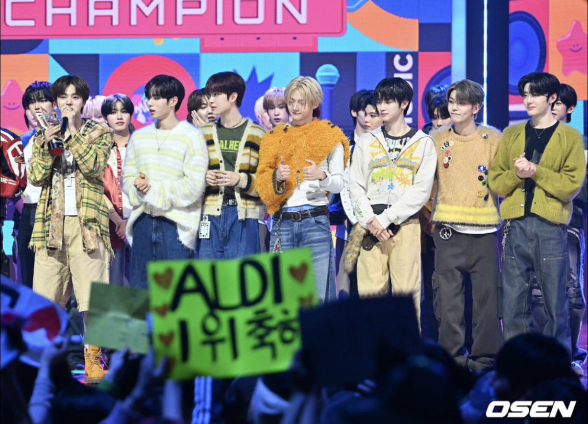 1oveleo's tweet image. Seeing their happy faces truly warms my heart and makes everything feel worth it. Please let ALD1 keep winning until the very end 😭🫶🏻

ALLYz will wait for the encore ot8🫂