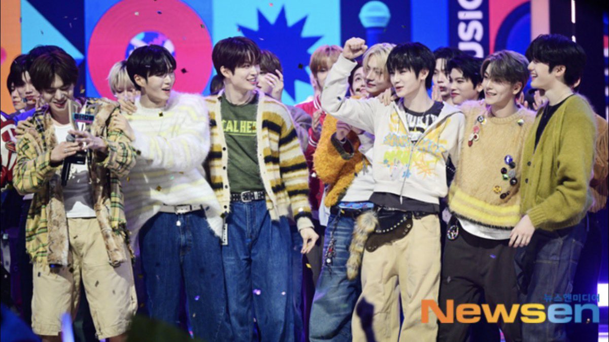 1oveleo's tweet image. Seeing their happy faces truly warms my heart and makes everything feel worth it. Please let ALD1 keep winning until the very end 😭🫶🏻

ALLYz will wait for the encore ot8🫂