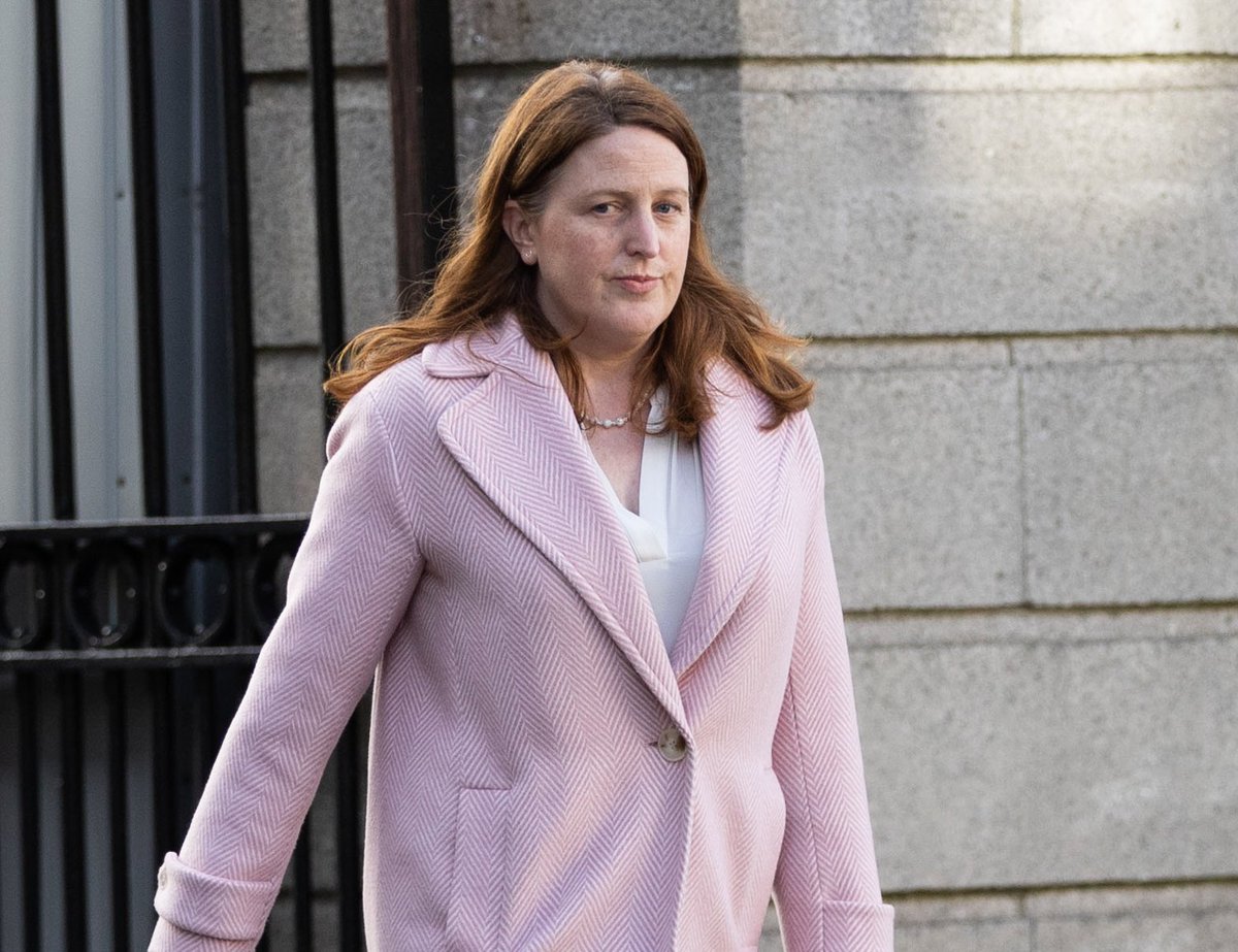 paddymacc1's tweet image. Niamh McShane, the principal of Wilson's Hospital School at the time, issued an ultimatum to staff to refer to a teenage boy using the transgender pronoun they/them
Let it be clear that there is no legal obligation on teachers to comply with such a request 
It stinks of bullying.