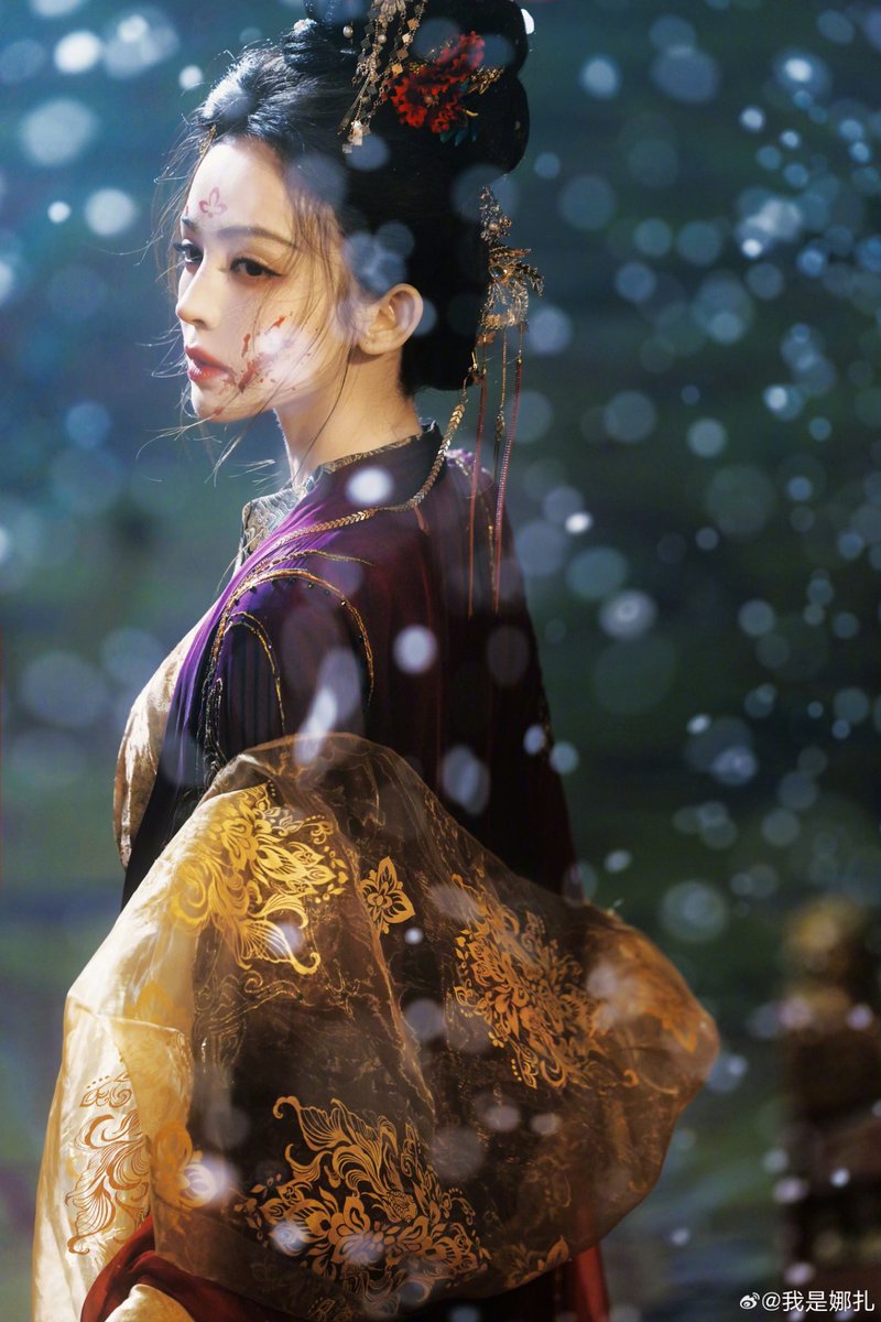 oozetheplumtree's tweet image. QUEEN NAZHA 🔥