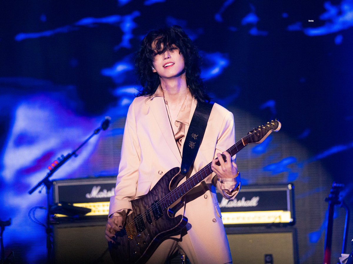 근본은 호타라고 생각하지만 잘 어울리는 쪽으로 뽑아야 한다면 역시 team 철야 하게 되는 것 같아요 ..