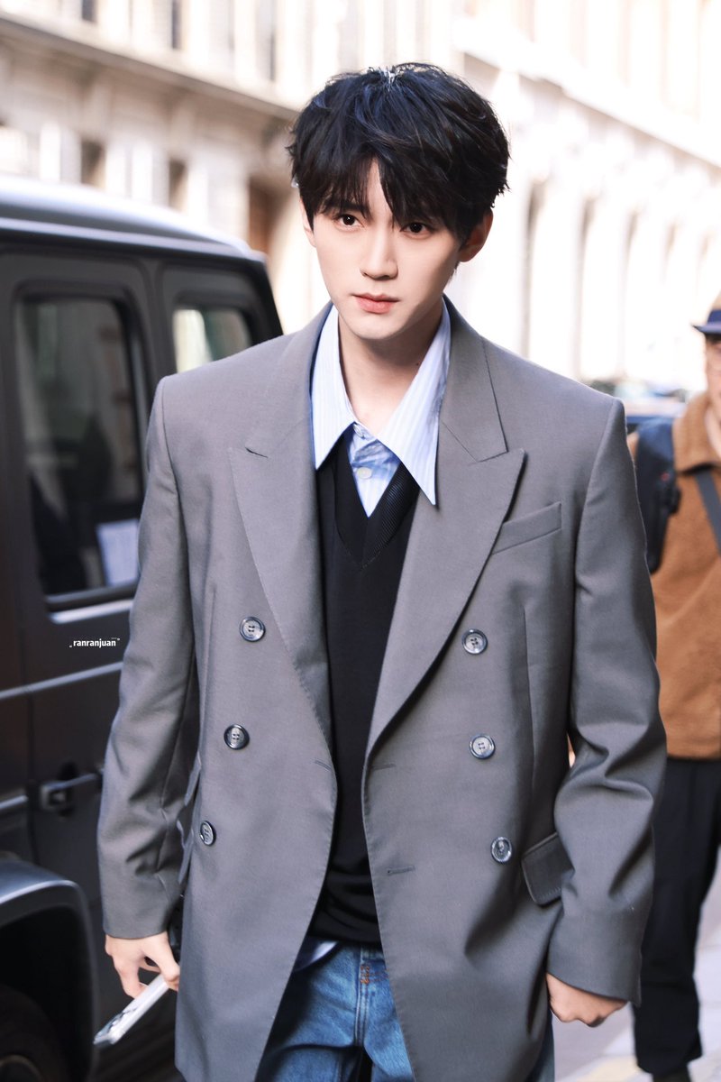 zhouyiran_thai's tweet photo. [📸] 260121 |  Bonjour Paris 🇫🇷

©️然然卷然然_周翊然

 #Zhouyiran #โจวอี้หราน #周翊然 https://t.co/2QxModSSzc
