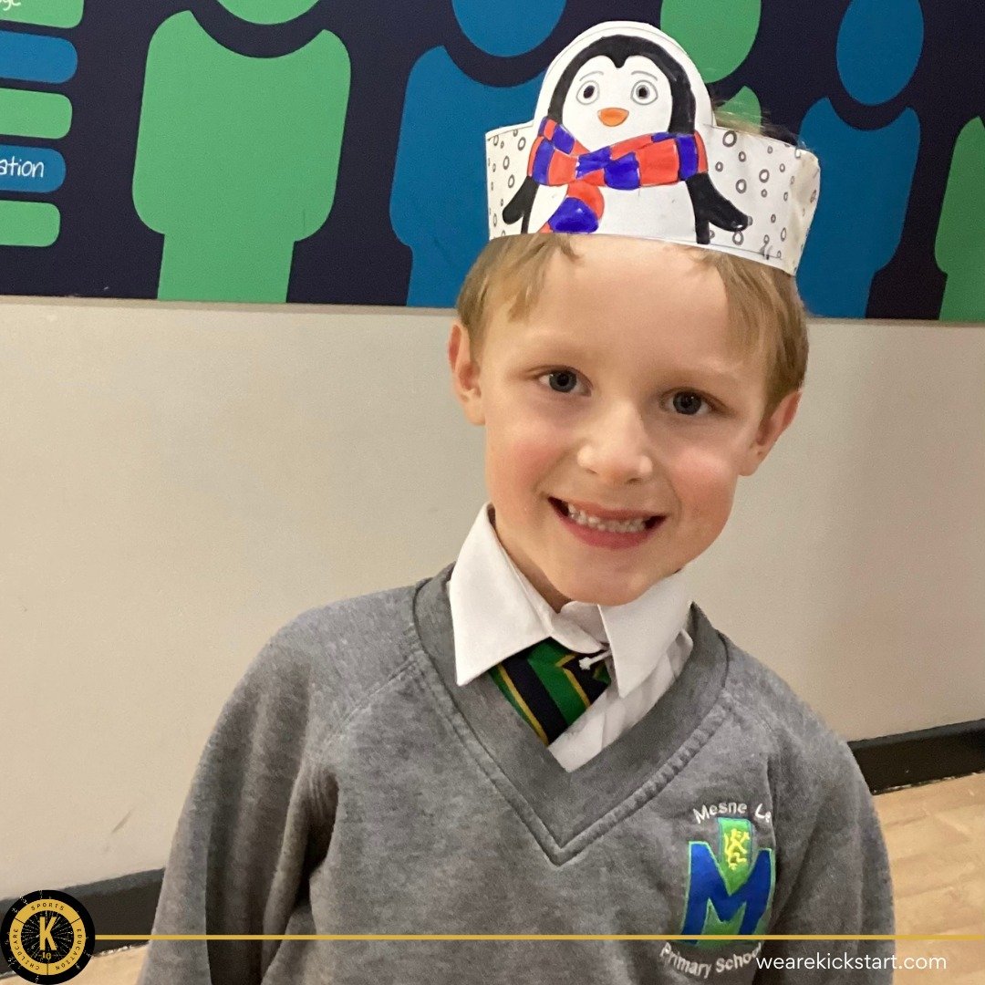 wearekickstart's tweet photo. Creative minds at @mesne_lea๐งโจ
The children loved making their very own penguin headbands!
#MesneLeaPrimary #LearningThroughPlay #PenguinFun #ArtsAndCrafts #LittleLearners #Kickstart https://t.co/VIm9m0AKeI