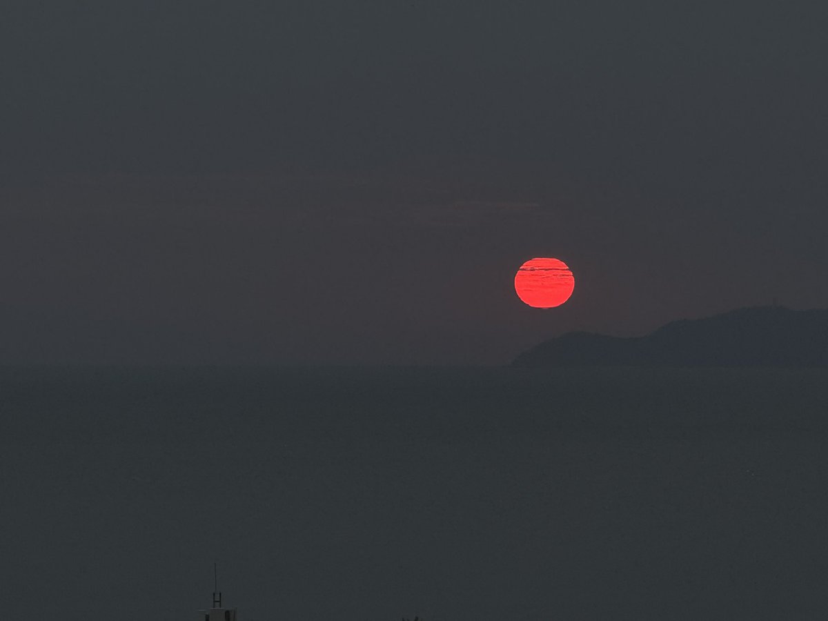 Futures114's tweet photo. 一轮红日 https://t.co/mQiA0L6PF8