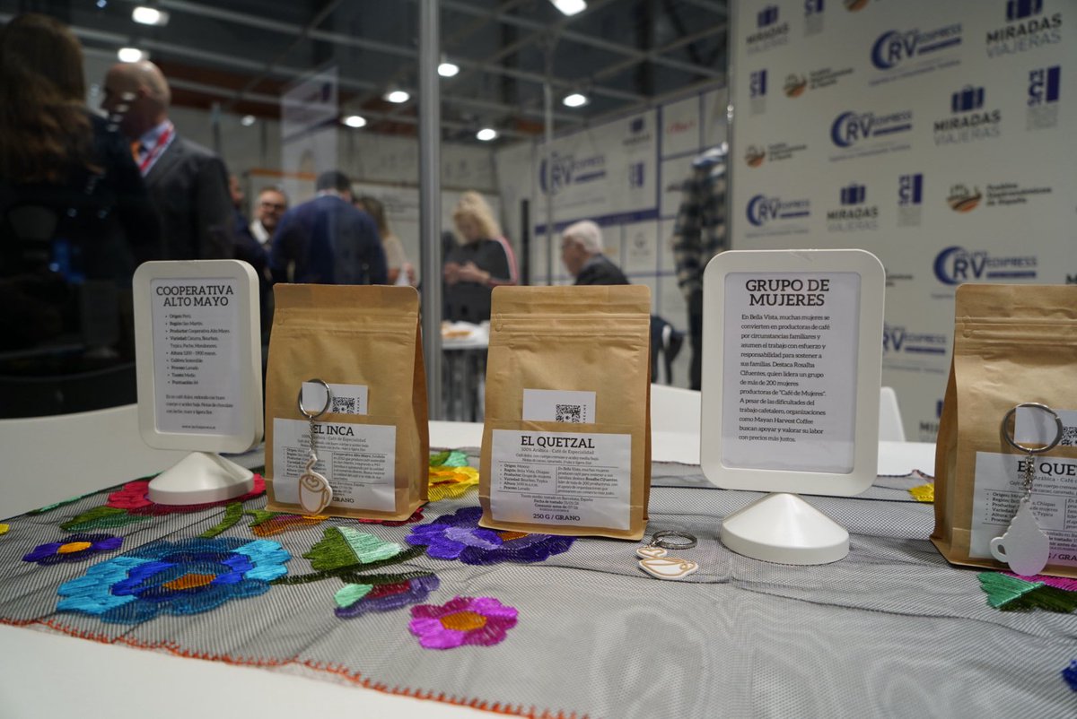 RVEDIPRESS's tweet photo. 🥐☕️ Así empieza #FITUR2026 en RV EDIPRESS: con nuestro “Desayuno Castizo” y un stand lleno de vida.
Hoy nos acompañan periodistas, medios, agentes de viajes y profesionales del sector turístico.
📍 Pásate por Pabellón 9 | Stand 9A10
#RVEDIPRESS #Turismo #IFEMAMadrid https://t.co/5AL9drUDhl