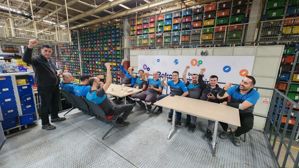 Genel Başkanımız Sayın Uysal Altundağ'ın önderliğinde, 2025-2027 dönemini kapsayan MESS Grup Toplu İş Sözleşmesinde, üyelerimizle Mess in uzlaşmaz tutumu karşısında üretimden gelen gücümüzü kullanarak duruyoruz. 
#TmsAnkaraSb 
#ArkamızdaKocaDağ
#UysalAltundag