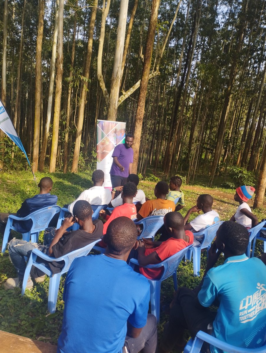 URisekenya's tweet photo. 🌱 People with epilepsy in Kisii are using regenerative agriculture to earn income, buy medicine, prevent #SUDEP, and fight #climatechange. Health, livelihoods &amp; climate—together! 💜💊🌍
@Tearfund ( MaliMazingira Network)

 #EpilepsyAwareness 
#ClimateAction https://t.co/SKe1KnEk1l