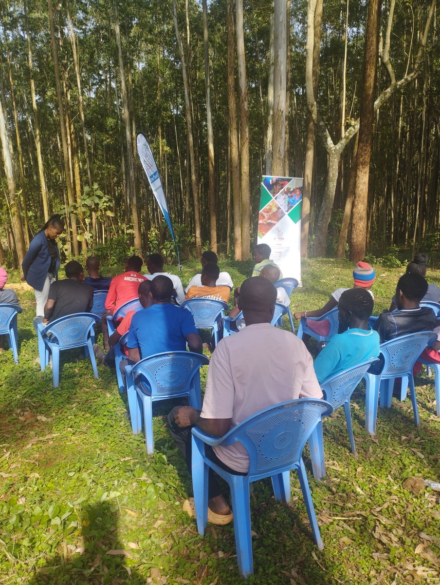 URisekenya's tweet photo. 🌱 People with epilepsy in Kisii are using regenerative agriculture to earn income, buy medicine, prevent #SUDEP, and fight #climatechange. Health, livelihoods &amp; climate—together! 💜💊🌍
@Tearfund ( MaliMazingira Network)

 #EpilepsyAwareness 
#ClimateAction https://t.co/SKe1KnEk1l