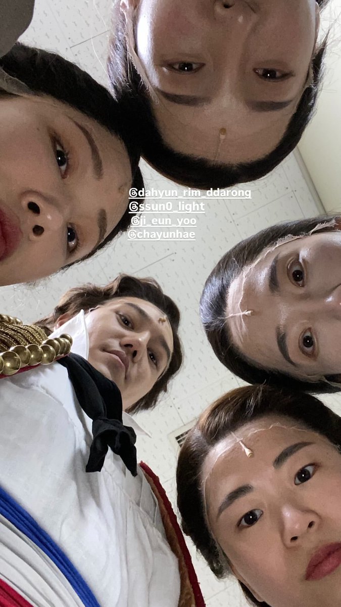 레미즈 뉴짤이라니 ㅜㅜ
지금 2026년 맞지요🥹