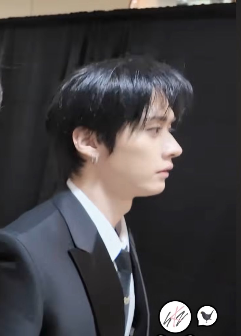 monggu91's tweet image. 냥냥라차
그냥한번붙여보고싶엇어요