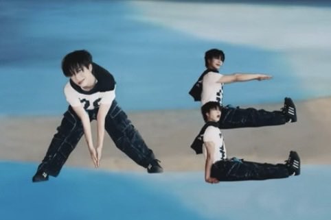 BlueMoon_Ashi's tweet photo. เบบี้จั๋ง L O V E  ME

น่าย้ากกกกกกก~ หนูเล่นคนเดียวววววว

#BUS_SoBlue_MV
#JUNGT https://t.co/eGfieYDeqs