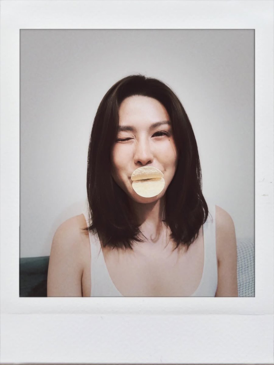 White_d1258's tweet photo. P’Jet become a duck by two chips 555555
น่ารักมากกกกก

#ssongjet 

🔗 https://t.co/Upz9jIjQql https://t.co/3xhXetn1eR