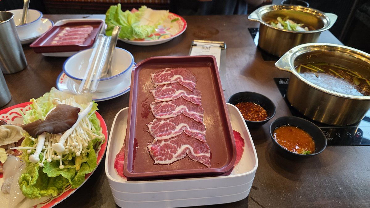 papayatop's tweet image. ฮ้อน ปิ่นเกล้า

บุฟแจ่วฮ้อน (234++) รวมตำ ยำ ลาบ ไก่ทอด (345++) ทำถึงดี มีที่จอดรถ เลยซอย รพ.เจ้าพระยา มานิดนึง