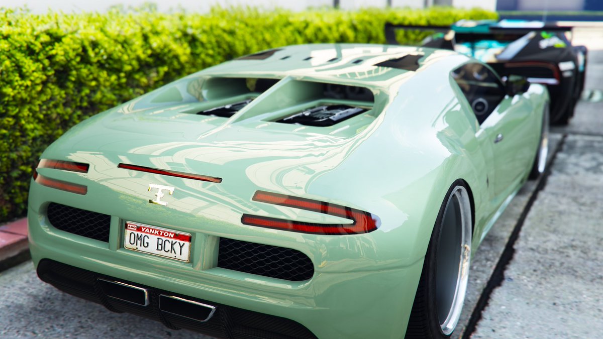 XermZander tweet media