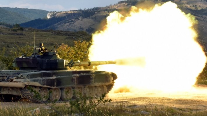 ⚔️ Serbia is launching its first large-scale drone factory

🇷🇸 @predsednikrs - @avucic announces that Serbia will soon open a major drone production factory with an international partner. Full capacity production is expected by the end of April.

🛡️The new factory will focus on 