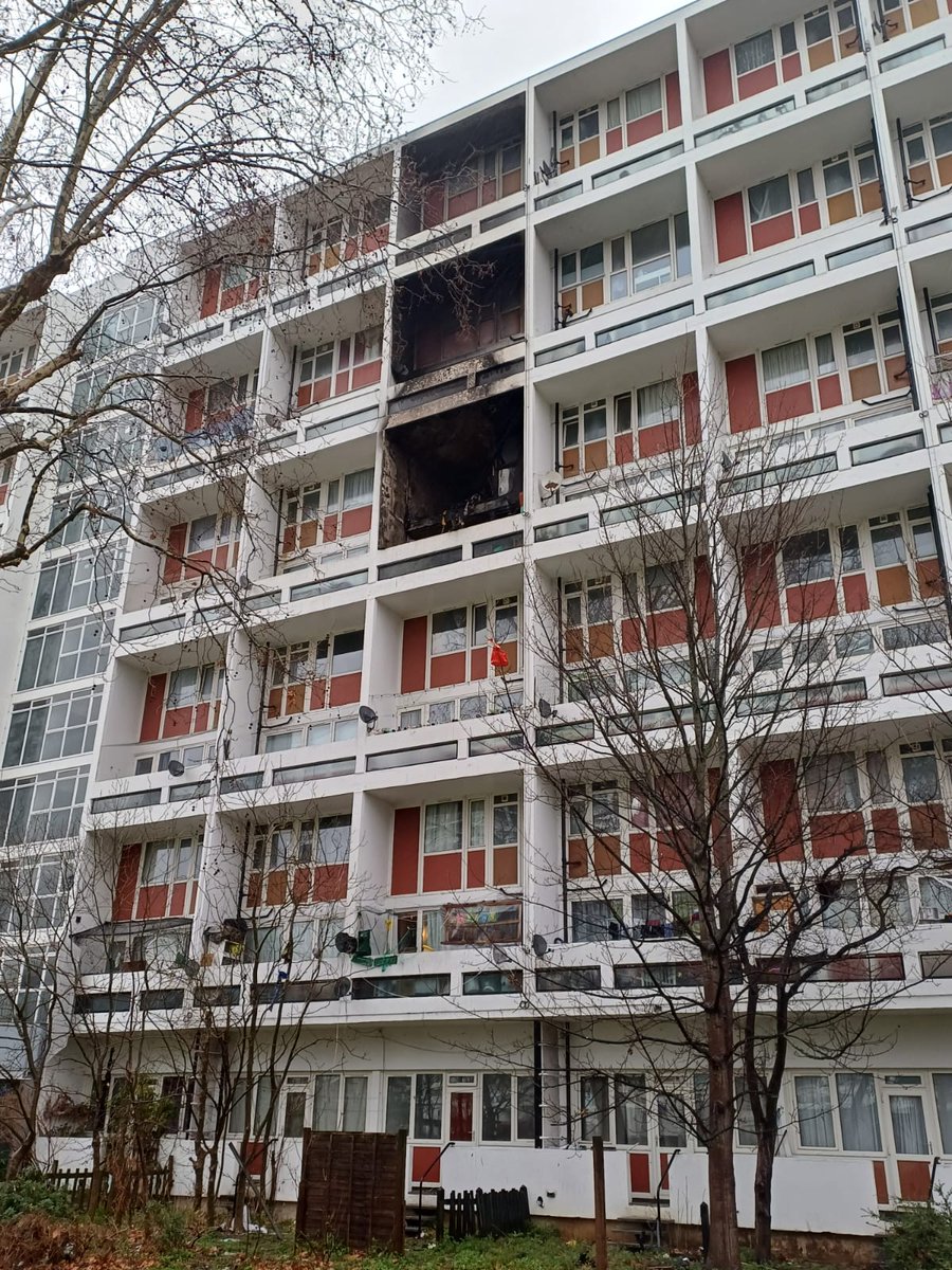 London Fire Brigade tweet media