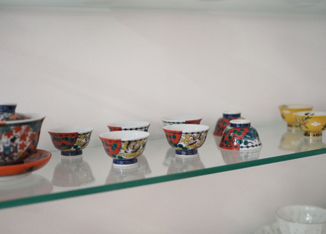 搬入後の展示風景

明日22日（木）は事前予約のお客さまのみの入店となります
23日（金）からご予約なくご入店できますが当日の状況によっては入場制限をいたします

<a href="/chie_ceramic/">小林千恵 陶芸</a> <a href="/itoitoyuki/">伊藤由紀子 九谷焼</a> <a href="/atelier_emuni/">glass atelier えむに</a> <a href="/monokotodenchu/">物事田疇</a> <a href="/babesintoyland5/">三輪周太郎</a> <a href="/sabinuno/">murakamikeiko（sabi-nuno）</a> 

詳細ブログ：
ameblo.jp/utsuwa-kenshin…