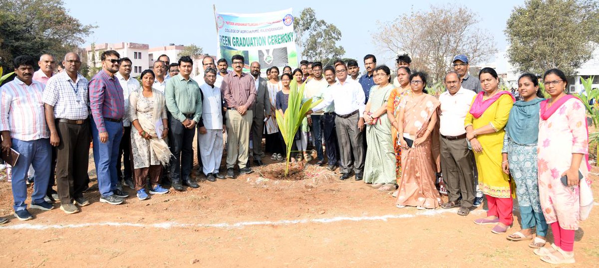 PjtsauIndia's tweet photo. Green Graduation Ceremony at College of Agriculture, Rajendranagar was inaugurated by Prof.Aldas Janaiah, Vice-Chancellor, PJTAU along with Sri Prasad, IFS, Director (Urban Forestry), HMDA in the presence  of all the staff and I Year students of CoA, Rajendranagar. https://t.co/uB4kMi1uvm