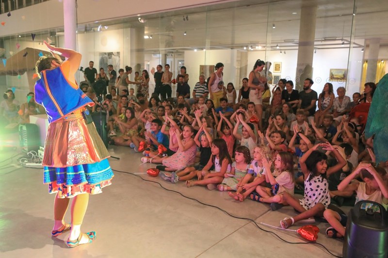 Con la visita de 35.000 personas, el Complejo del Viejo Mercado cerró un año de intensa actividad. rafaela.gob.ar/Sitio/Noticia.… #RafaelaCiudad