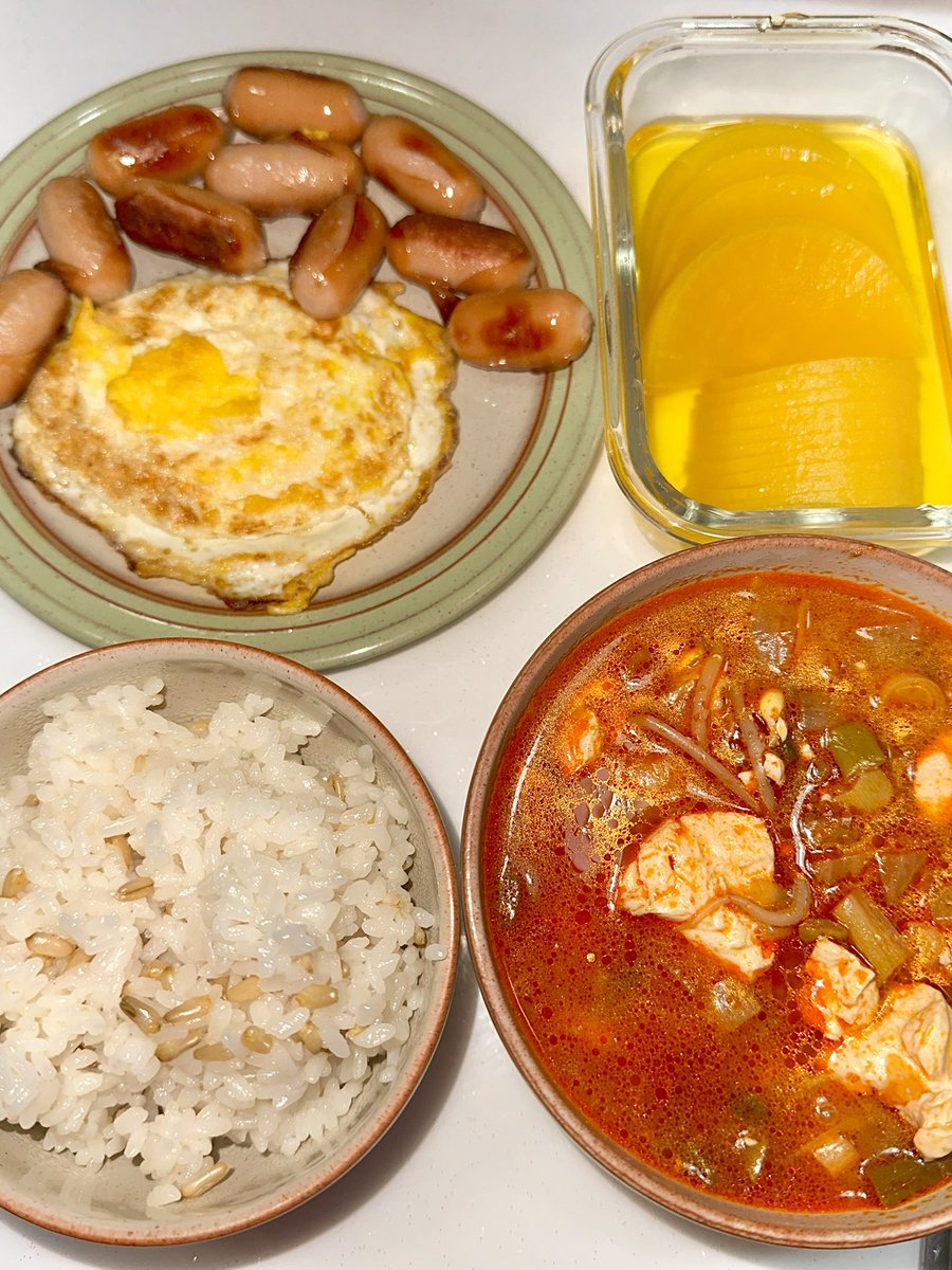 ssmyunn's tweet image. 집밥! 엄마표순찌너뮤맛잇어