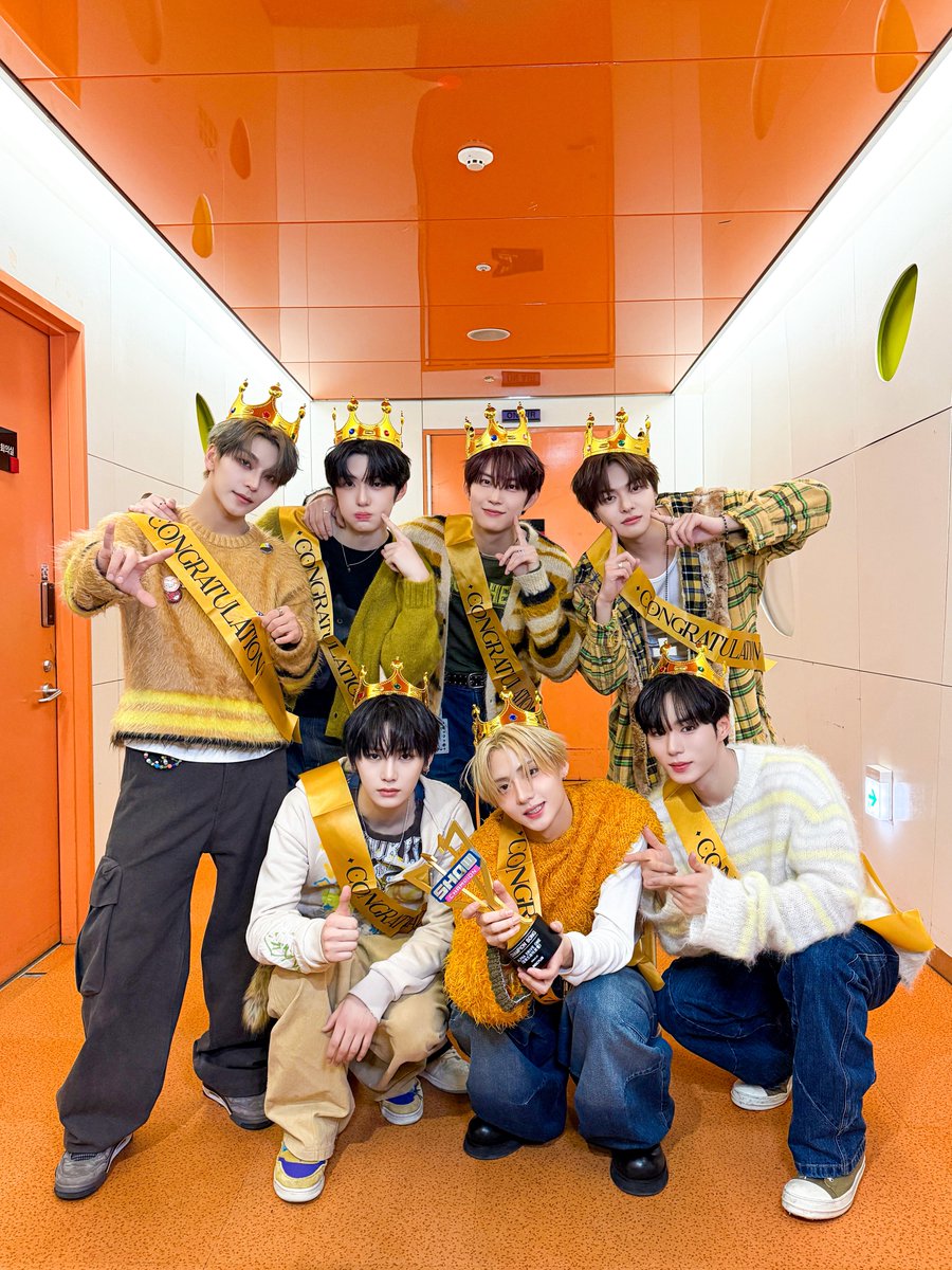 2026.01.21. MBC M 쇼! 챔피언

데뷔 첫 1위를 안겨준 ALLYZ 감사합니다🪽
with ARNO💜

#ALPHADRIVEONE #ALD1  
#알파드라이브원  
#EUPHORIA #ALPHADRIVEONE_EUPHORIA
#FREAK_ALARM