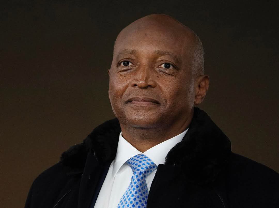 Dear FIFA and CAF Officials, 

We are writing to formally express our concern regarding the recent match between Senegal and Morocco, during which the Senegalese coach and several players left the field, causing a significant interruption in play.

Such behavior is unacceptable