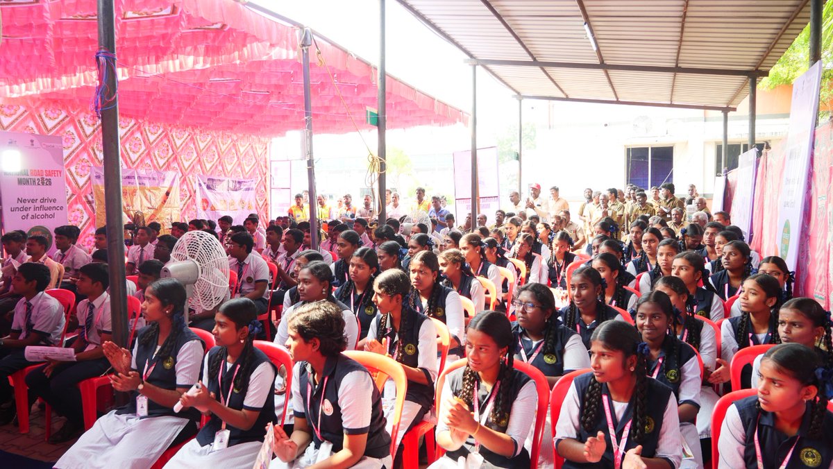 Continuing #NationalRoadSafetyMonth2026, TTPL conducted #RoadSafety awareness program &amp; rally at TP2 Toll Plaza with school, transport staff &amp; officials. With 100 students &amp; 50 bus drivers participating, initiative reinforced safe driving, traffic rules &amp; child safety on roads.