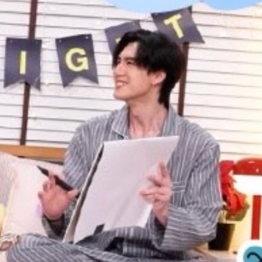 watcheom's tweet image. เมะตี๋ม                                                เคะวีน