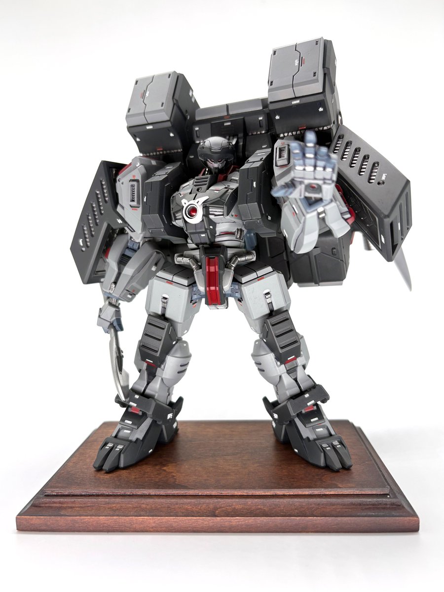 kaerutarouko's tweet image. 【ワンフェス情報】

原作 三嶋与夢 アニメ版 
乙女ゲー世界はモブに厳しい世界です
通称モブせか ～ 主人公機「 アロガンツ」です 

全高：約170mm （頭頂高 約140ｍｍ）
3DP出力キット（RESIONE M58） 
22,000円  

貴重なアニメ版アロガンツのキットです☺