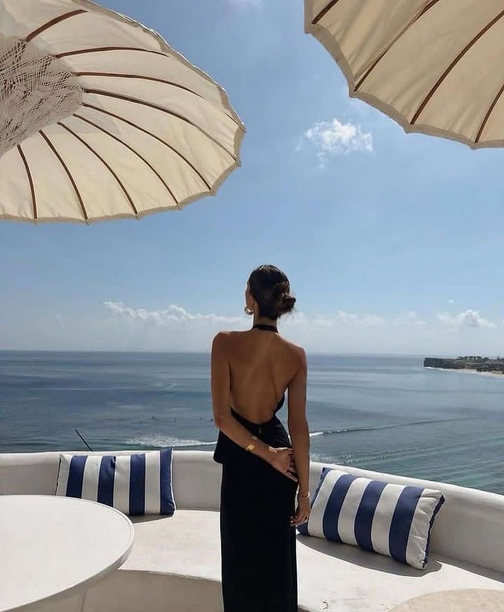 classyladylife's tweet photo. missing summer ☀️ https://t.co/b6k1XIeqAO