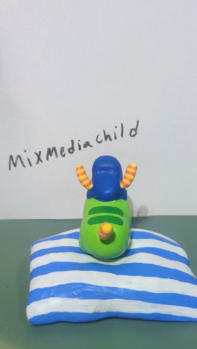 mixmediachild's tweet image. Made him ao a whim 

#howdypillar #WelcomeHome #welcomehomearg #bean #art #howdy
