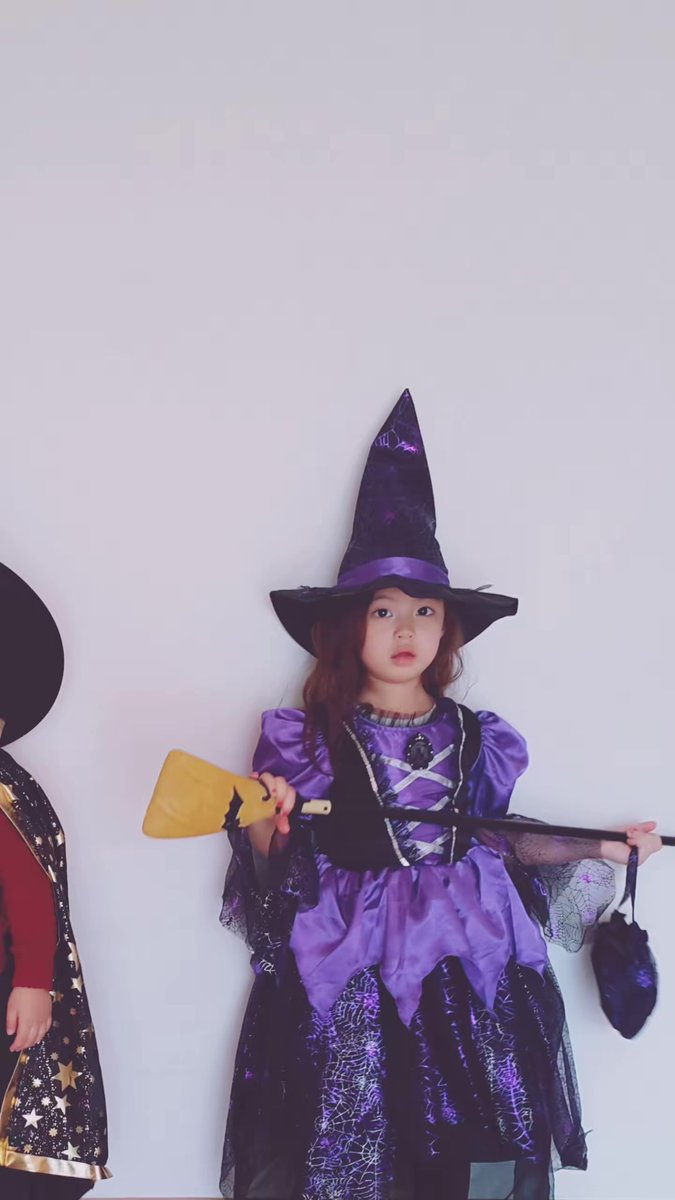 KiiiKiii_talk's tweet image. Back to 2016…?🤪

#KiiiKiii #키키 #KYA #키야