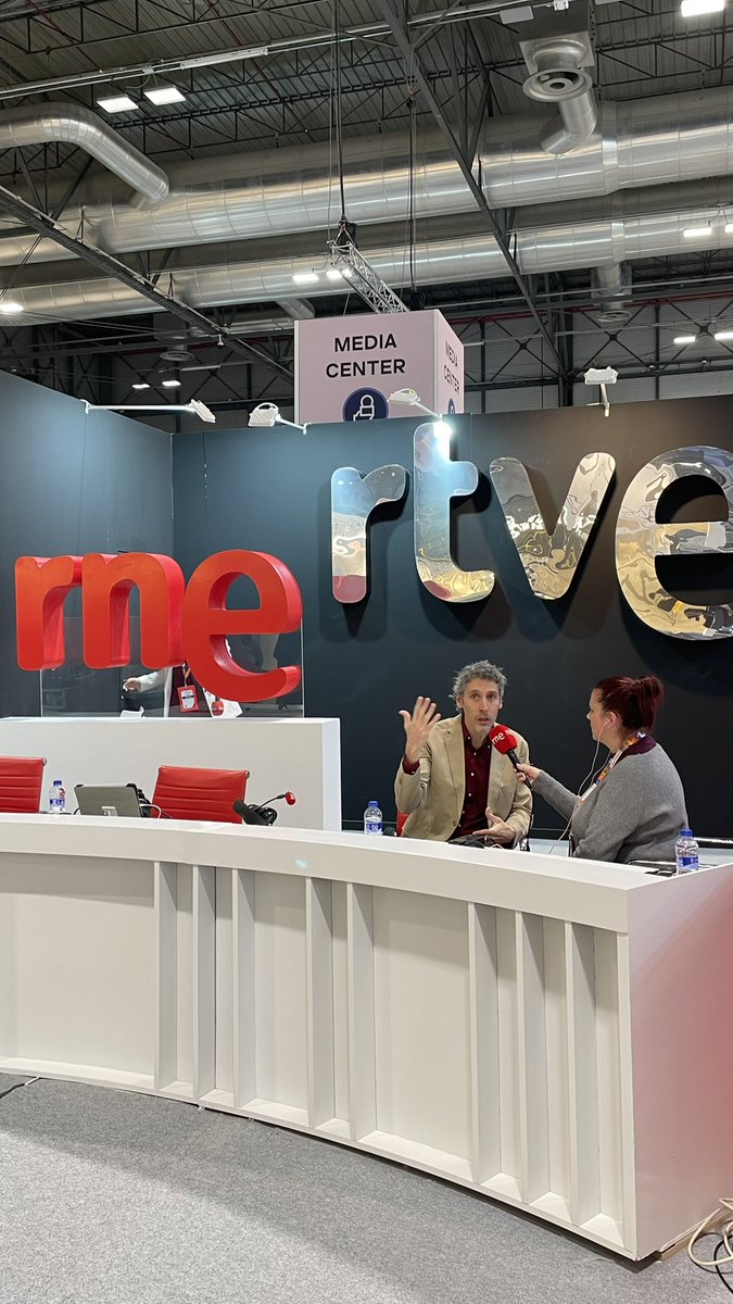 Estaremos con la cobertura de #FITUR también para <a href="/rne/">Radio Nacional</a> | <a href="/ree_rne/">Radio Exterior de España</a> 

🎙️Ahí está mi compañera <a href="/sabrinaaguado/">Sabrina Aguado Rubio</a>