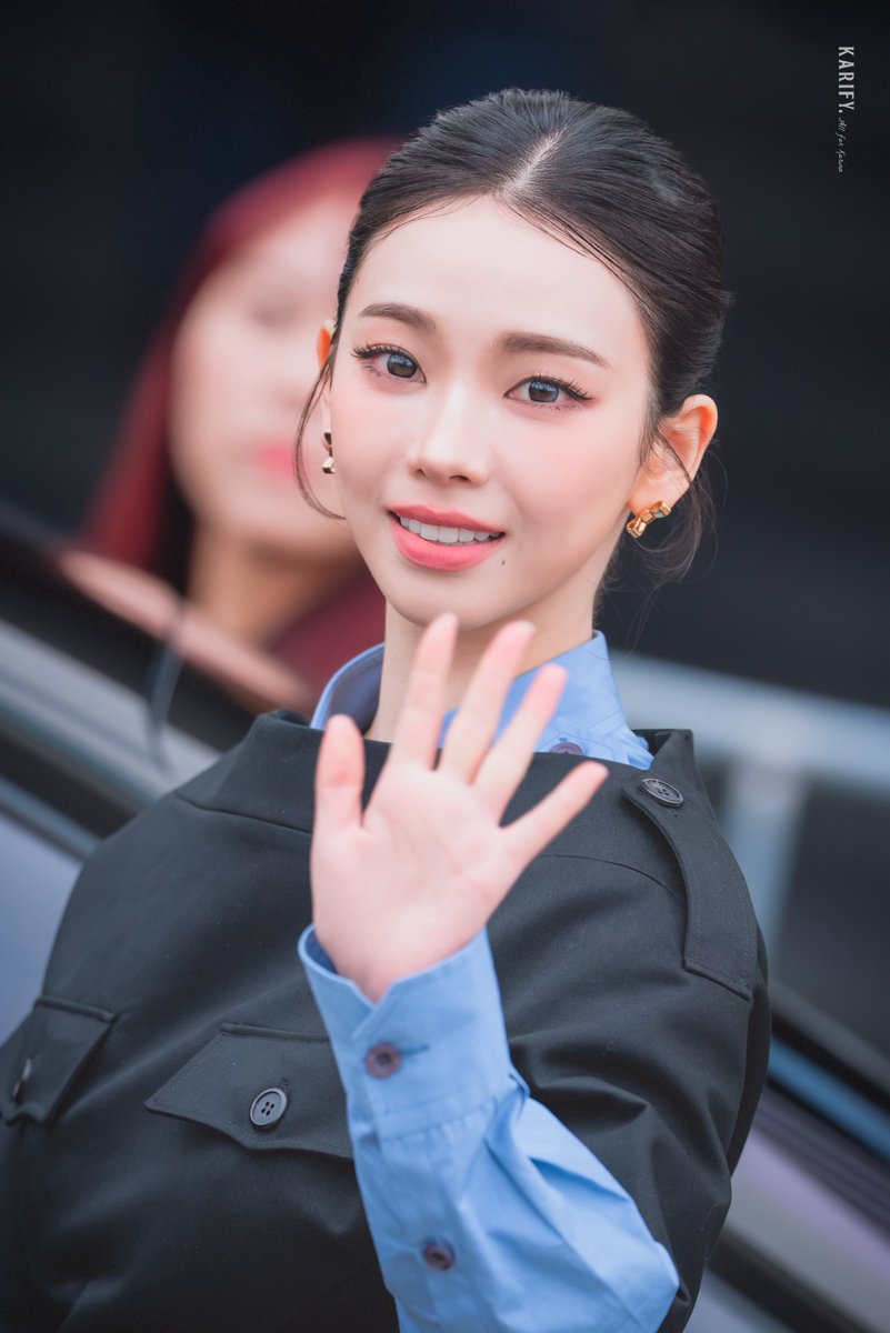 Karify0411's tweet image. 260118 PRADA 퇴근길 HD #카리나 #Karina #에스파 #aespa