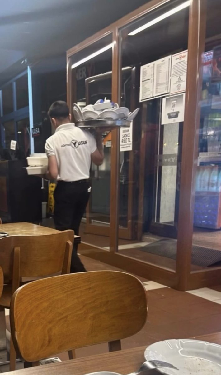 gormemissay's tweet image. Bu arkadaşlara ne kadar maaş veriyorlar da bu kadar çalışıyorlar aq çalışma azimlerini hiç anlamıyorum