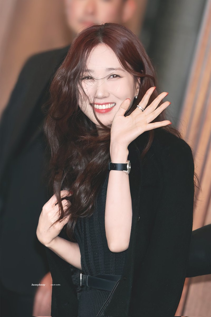 260121 넥스트 온 넷플릭스 퇴근

❄️추위도 잊게 만드는 미모

#박은빈 #PARKEUNBIN