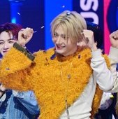 eclairswon's tweet image. His 1st win after 9 years as a trainee and 9 days since debut ♡

Once again, congratulations on your 1st win sangwon-ah!! cheers to many more wins in the future! 💛