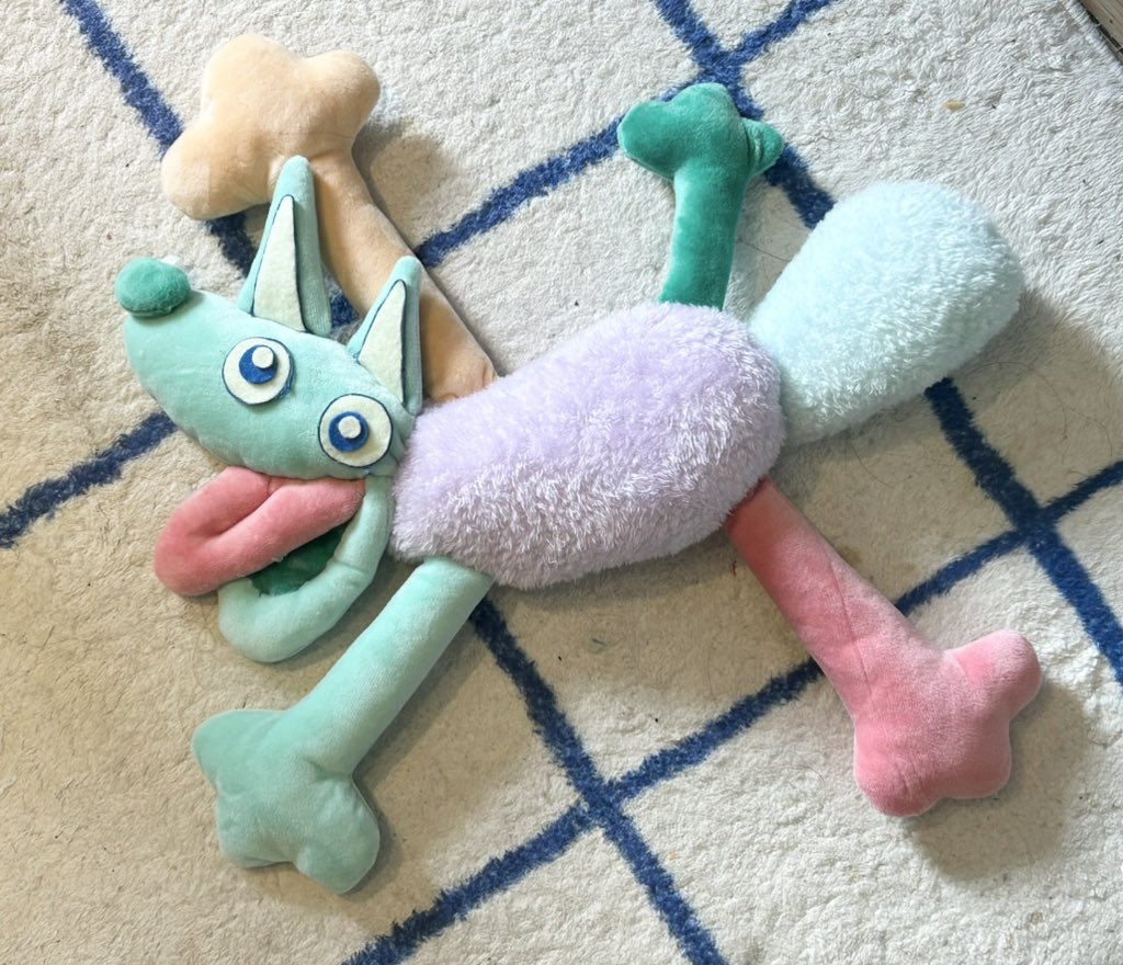 wakannaiyohonto's tweet image. アホな犬のぬいぐるみを制作