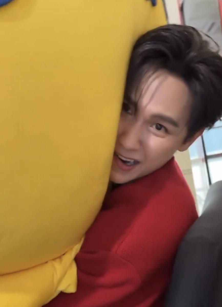 songniam's tweet image. แฟนนั่งตัก                             ลูกนั่งตัก

#MyRomanceScammer